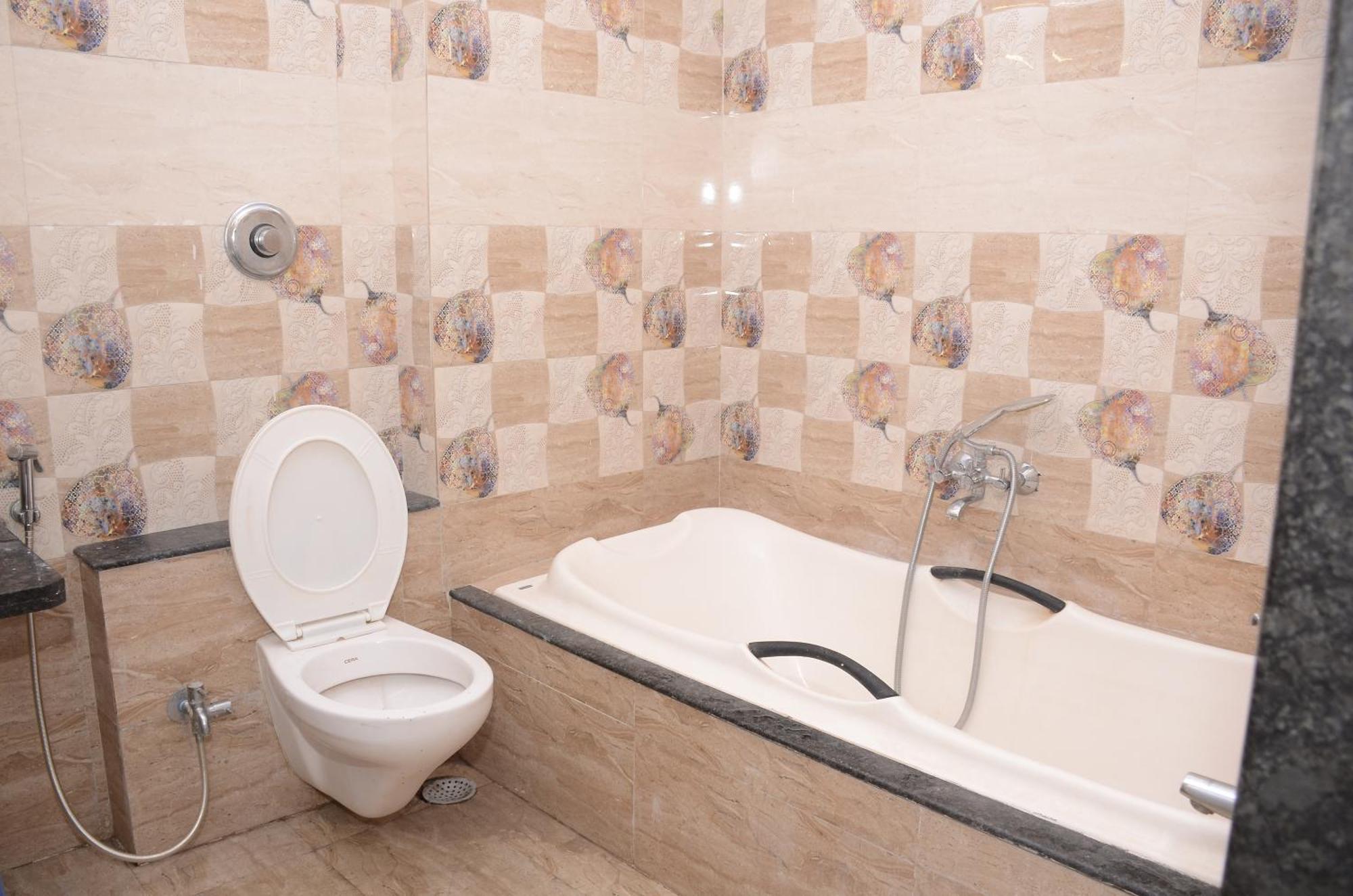 Hotel Mangalam Kurandvad Ngoại thất bức ảnh